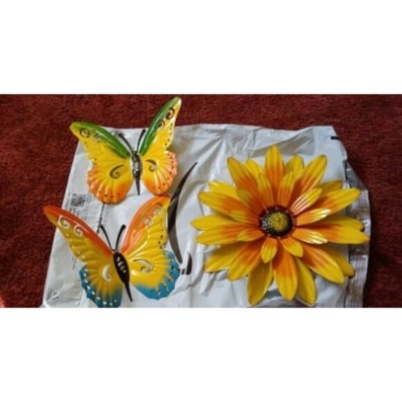 New Metal Flowers Wall Decor and Butterfly Wall Art, 3 PCS Metal Outdoor Fence